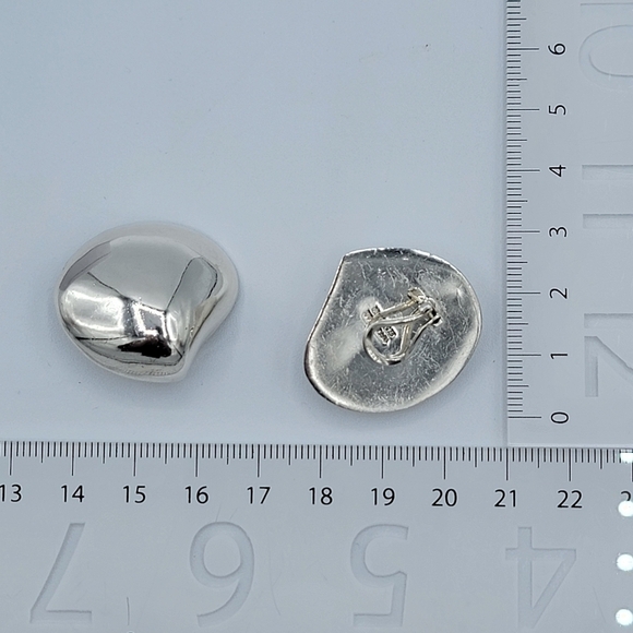 Tiffany & Co. Silver Earrings Clip On - Picture 5 of 16
